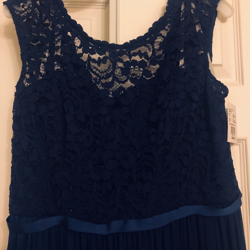 Bridesmaids Dress Never Worn - Picture 4 of 8